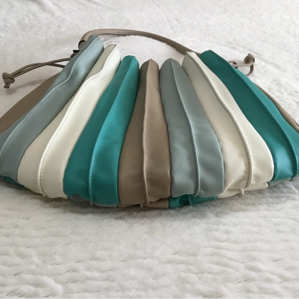 Uno Alla Volta new with tag bags - Picture 11 of 11